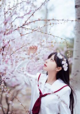 下面有根棒棒糖